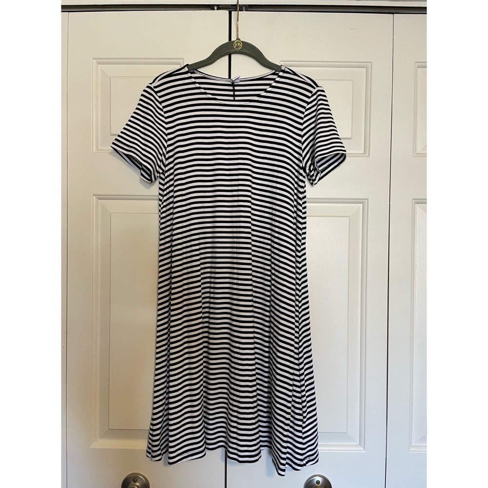 Old Navy t-shirt dress